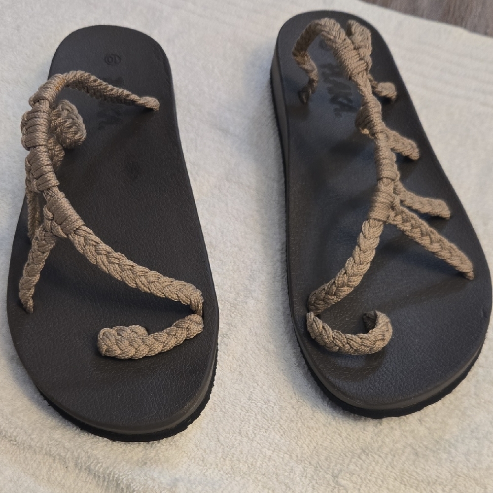 Black and Tan Minimalist Sandals with Braided Straps